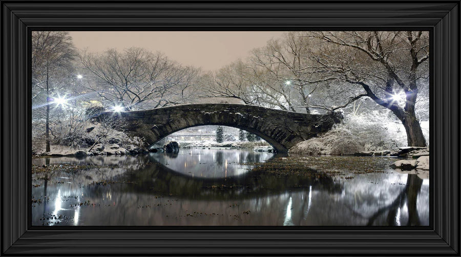 New York Gapstow Bridge In Winter - Framed Picture