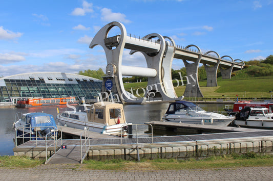 Falkirk Wheel With Boats - Print